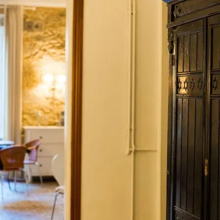 Placa Bell-lloc Couette-café Gérone
