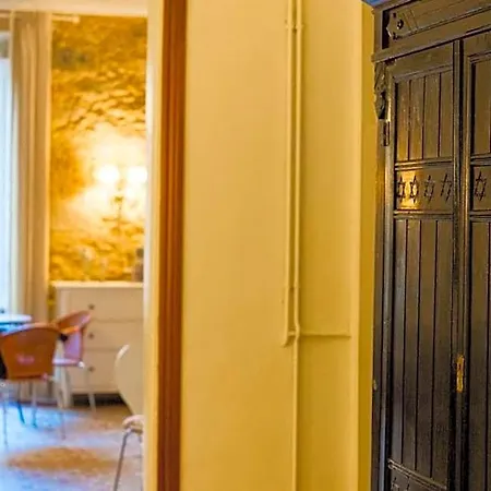 Placa Bell-lloc 4* Girona