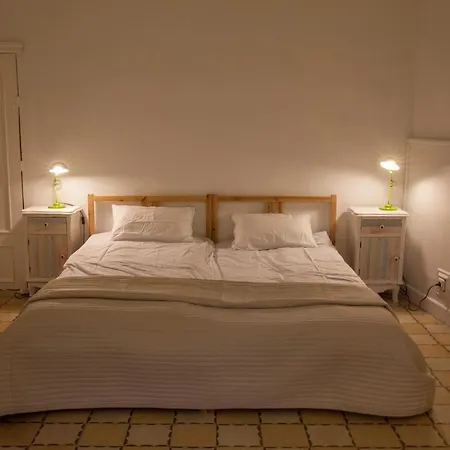 Placa Bell-lloc 3* Χιρόνα
