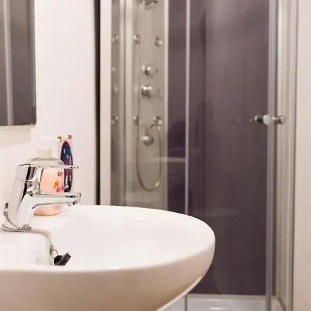 Placa Bell-lloc Bed and Breakfast Χιρόνα